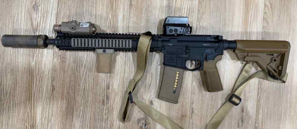 Daniel Defense M4A1 with extras
