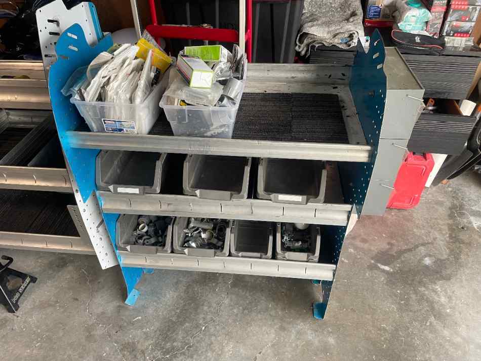 2x van shelf alluminium