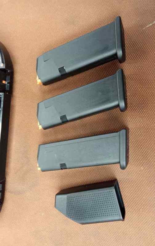 Glock 19 tan custom 9mm pistol