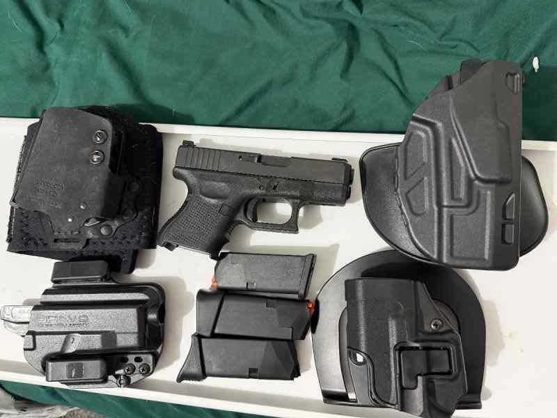 Glock 26Gen 4 *LOTS OF EXTRAS**