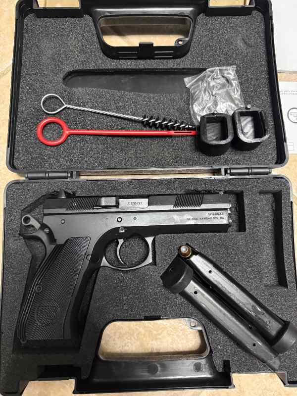 CZ 97 B 45 auto